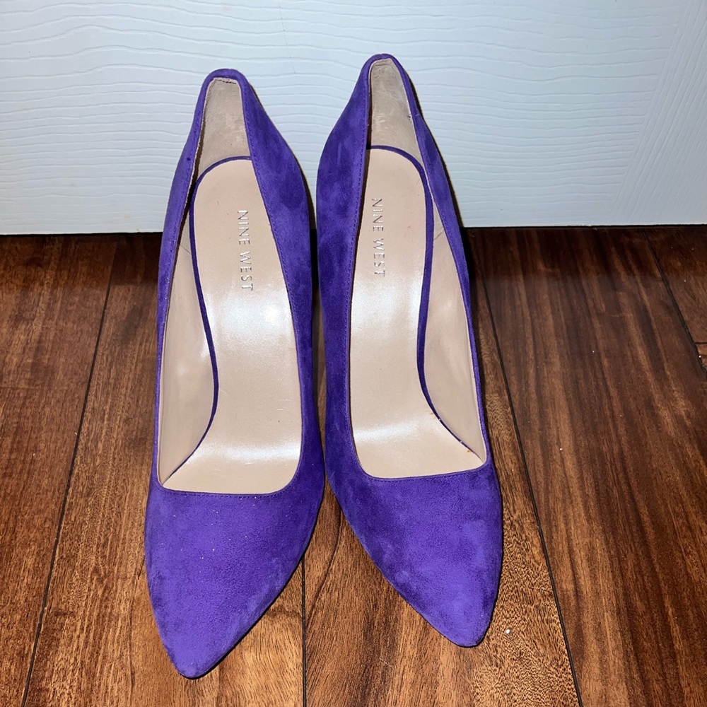 Nine West purple suede pumps 10